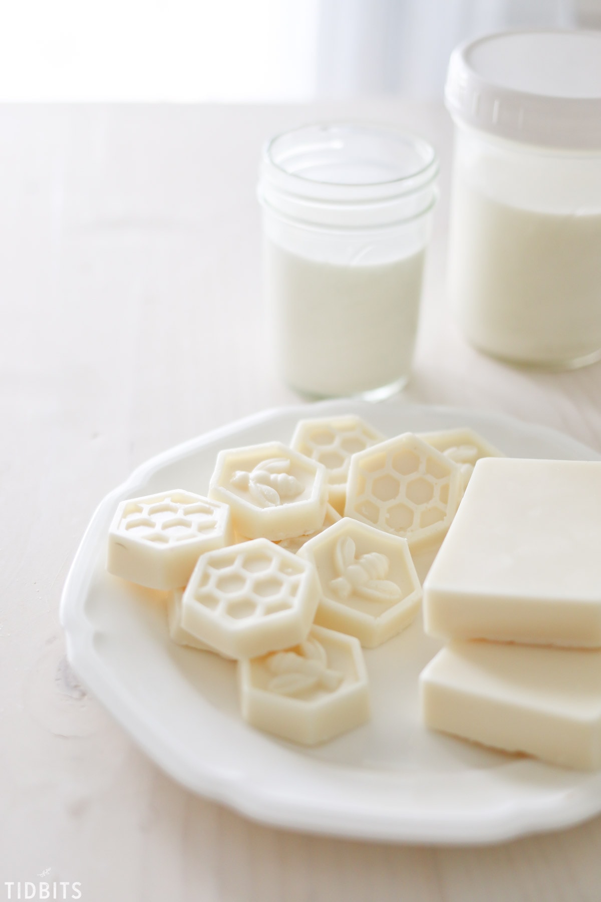 How to Make Goat Milk Soap with Honey (Goat Milk Soap Recipe)